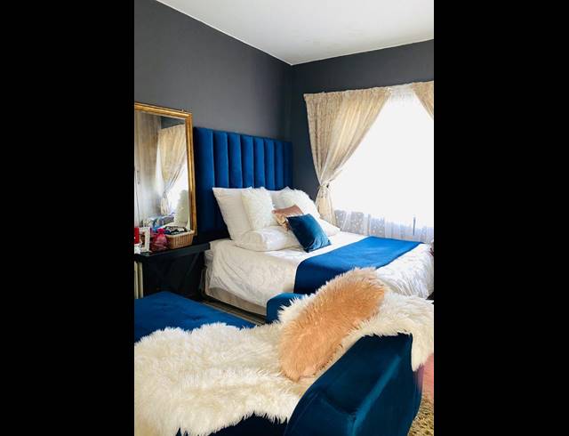 0.5 BEDROOM FLAT FOR SALE IN GLENWOOD